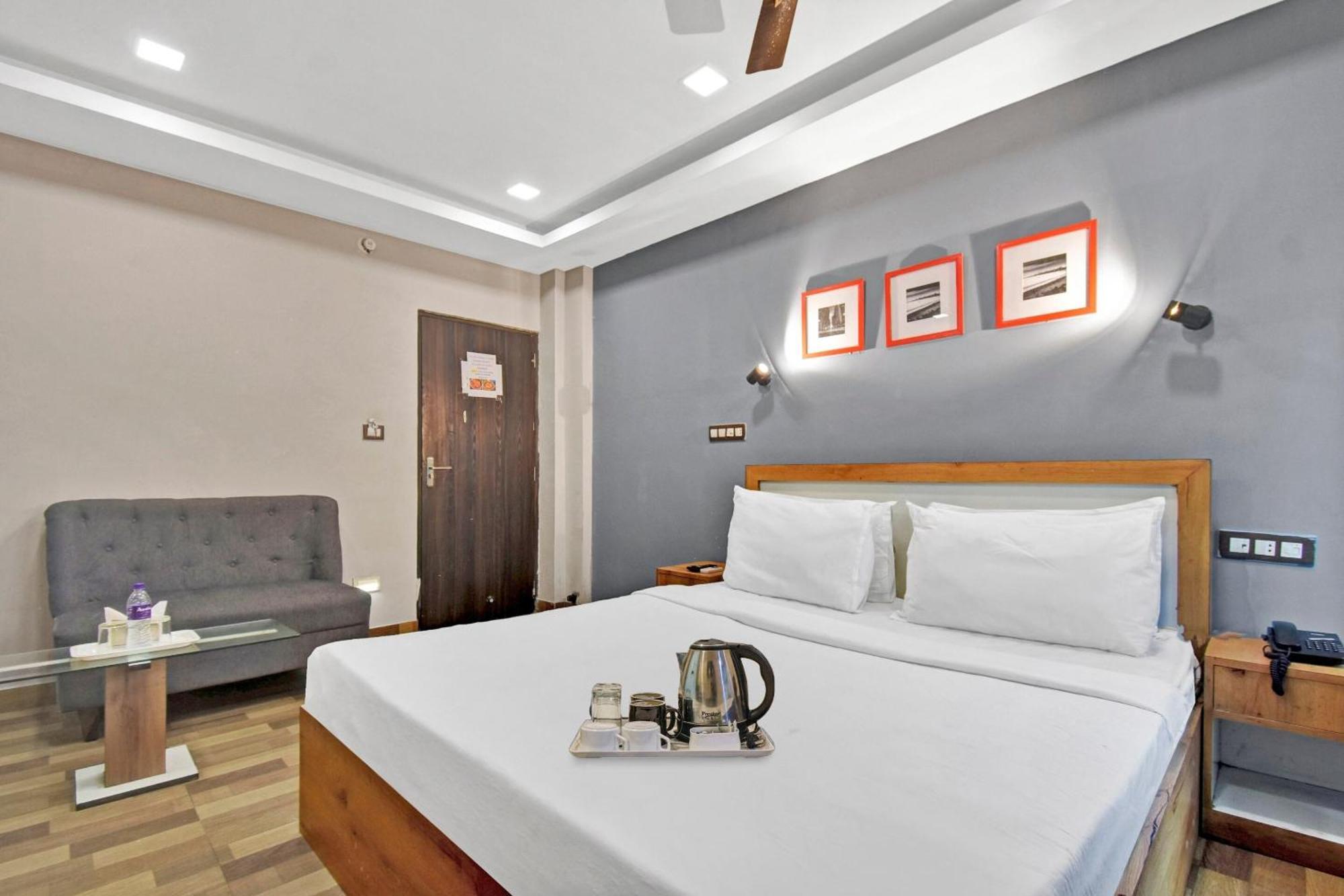 Oyo Townhouse Azure Sky Hotell Kolkata Eksteriør bilde