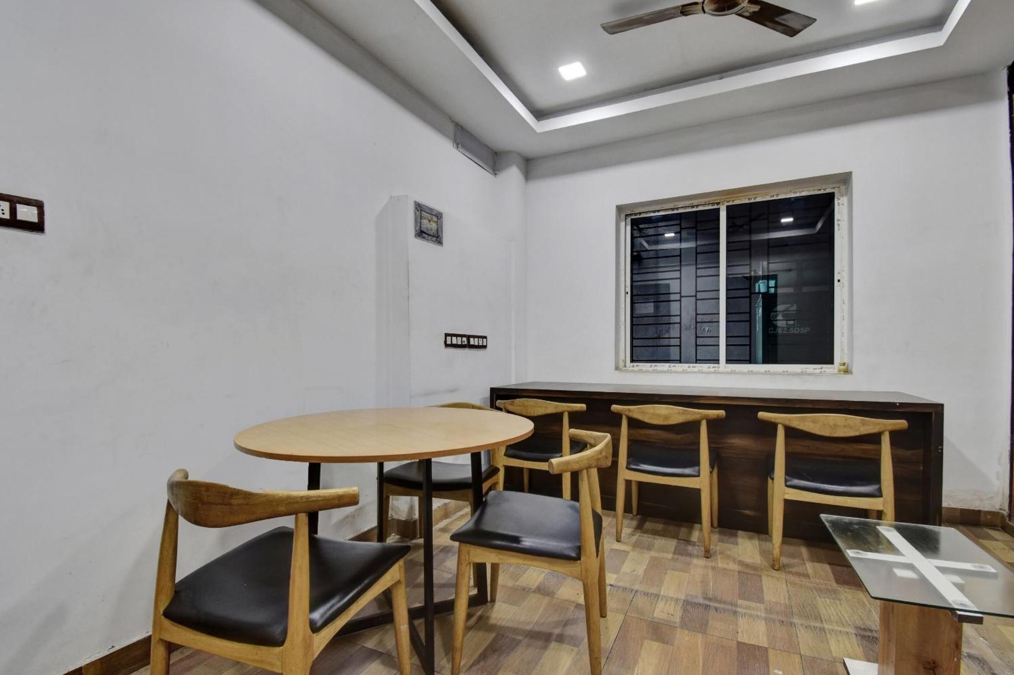 Oyo Townhouse Azure Sky Hotell Kolkata Eksteriør bilde