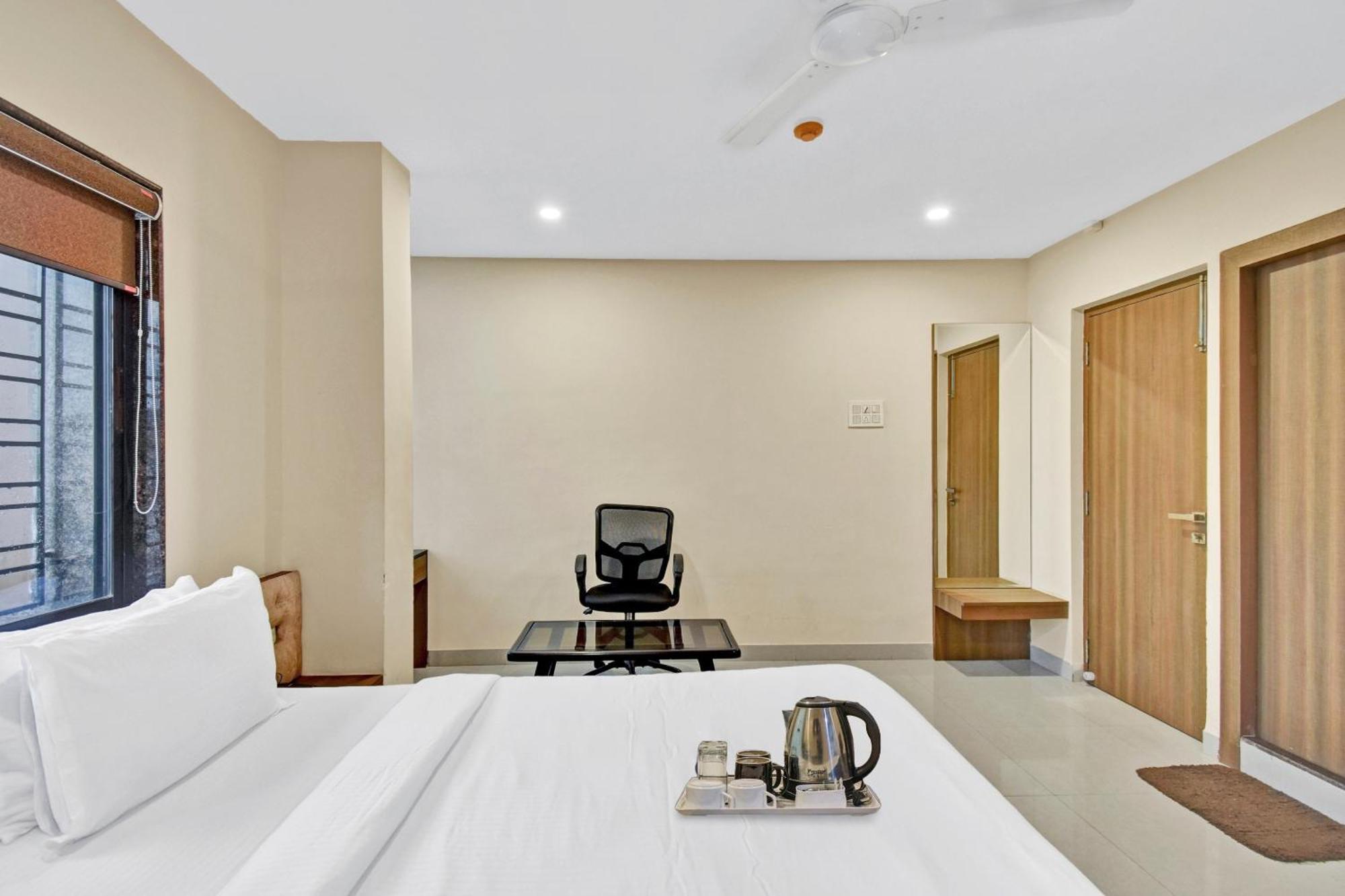 Oyo Townhouse Azure Sky Hotell Kolkata Eksteriør bilde